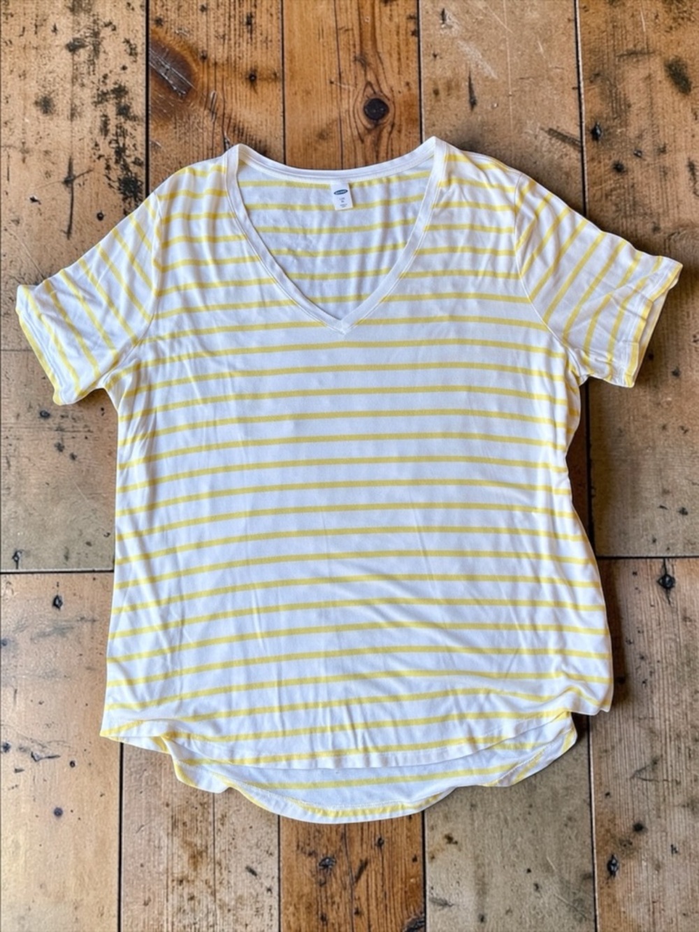 Old Navy Luxe Yellow White Striped V Neck Tee XL Soft Stretch Short Sleeve